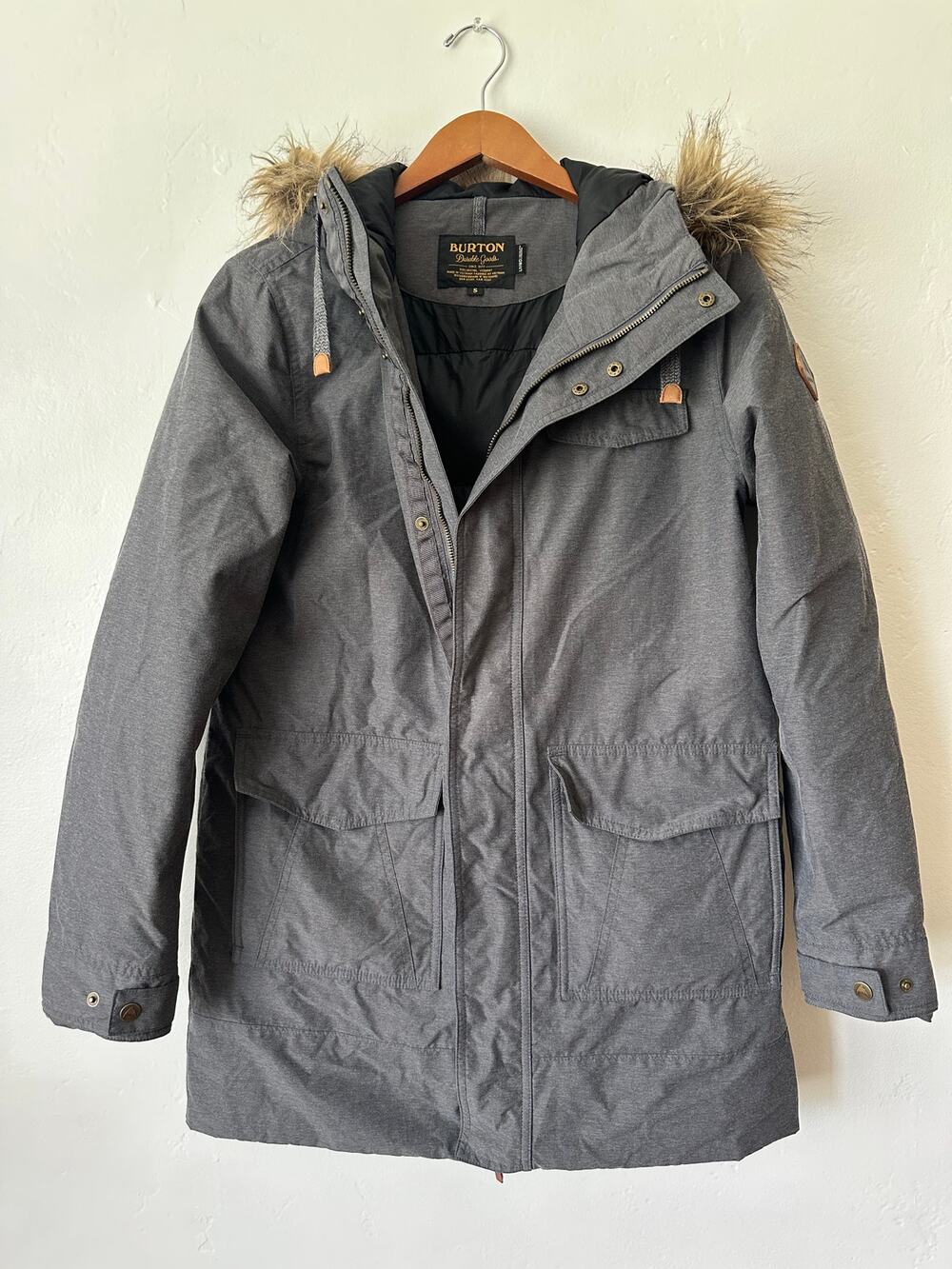 Women's BURTON "Merriland" DOWN-FILLED Faux Fur Winter PARKA JACKET Sz Small
